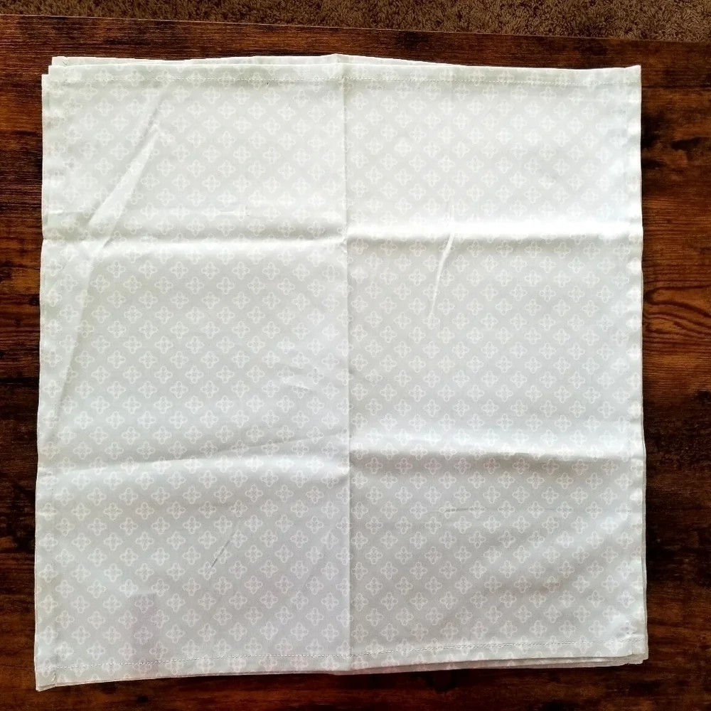 Max Studio Light Green 100% Cotton Table Napkins made in Pakistan,  set of 4